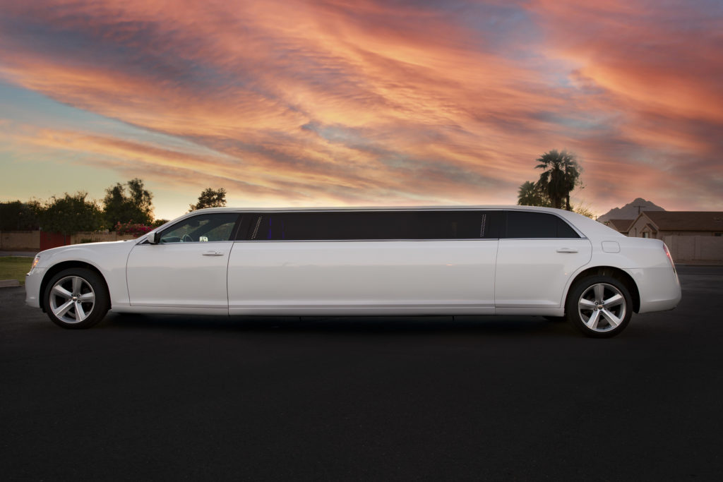 Flagstaff Limo - "White Wedding Limo" Chrysler 300 side view